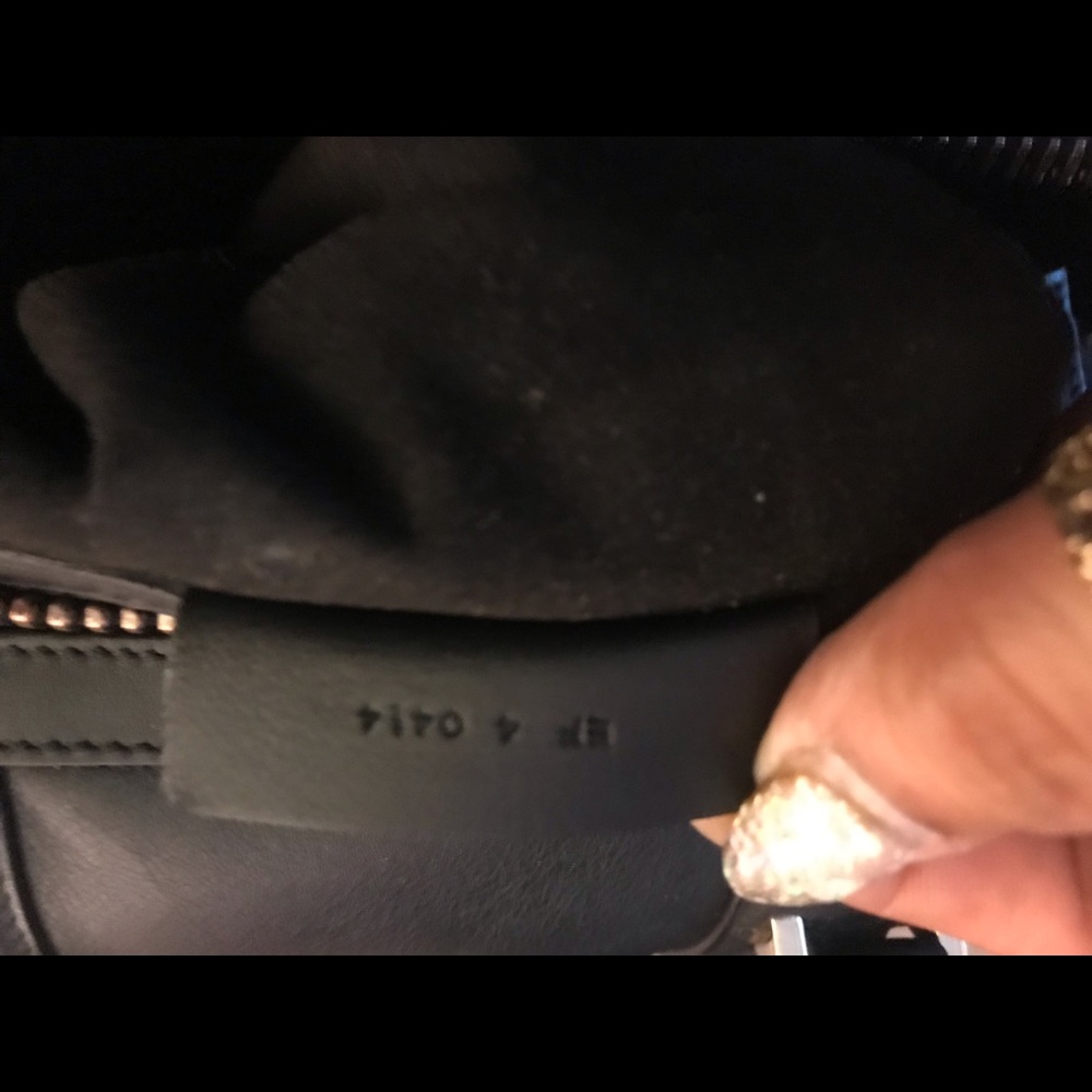 Givenchy Lucrezia Medium Bag - Picture 5 of 8